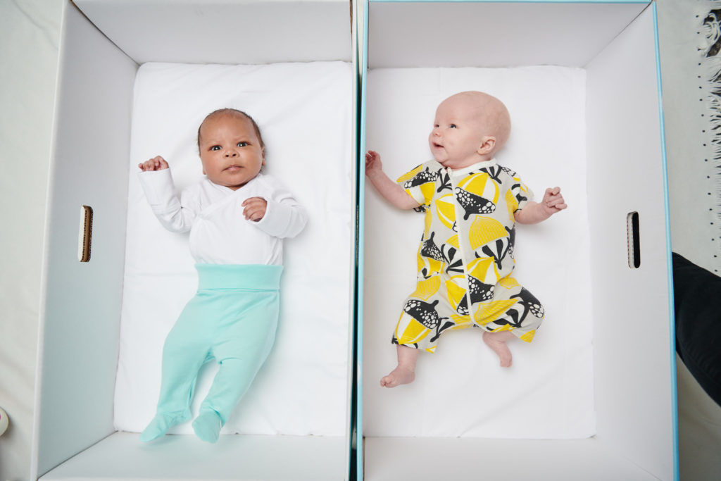 フィンランドベビーボックス フィンランドのFinnish Baby Box（フィニッシュベイビーボックス）の